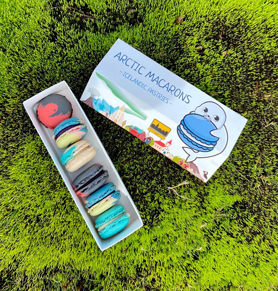 Arctic Macarons